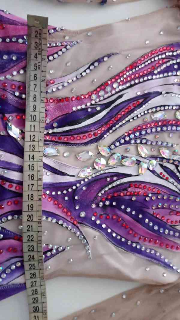 Dres na moderní gymnatisku 134 - 139 cm  - foto 3