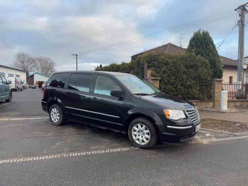 Chrysler Town Country 3,3 V6 RT NEW 2007-2008 - foto 1
