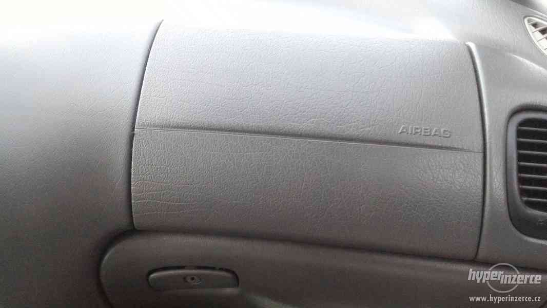 Volkswagen Sharan 1.9 TDI 81kW - foto 11