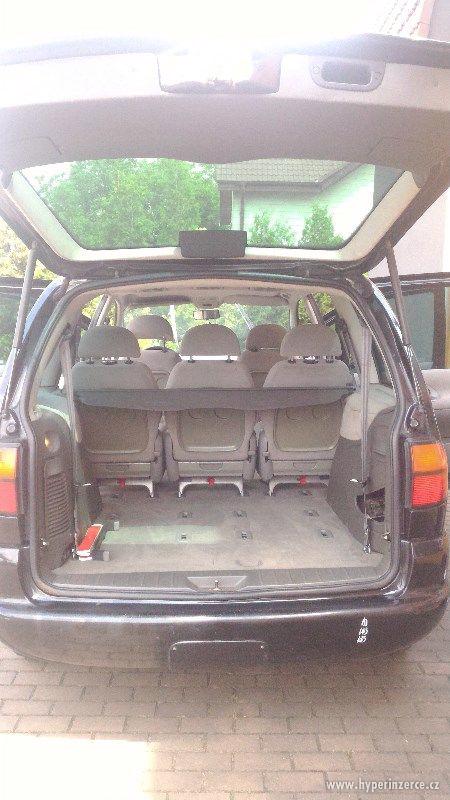 Volkswagen Sharan 1.9 TDI 81kW - foto 13