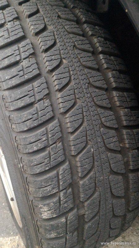 Volkswagen Sharan 1.9 TDI 81kW - foto 16