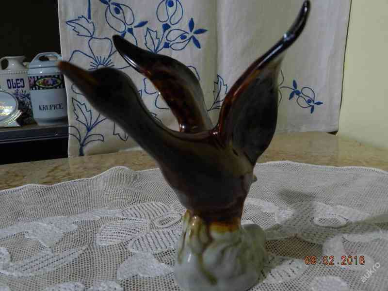 Krásná stará porcelánová soška Kachna Kačena - foto 3