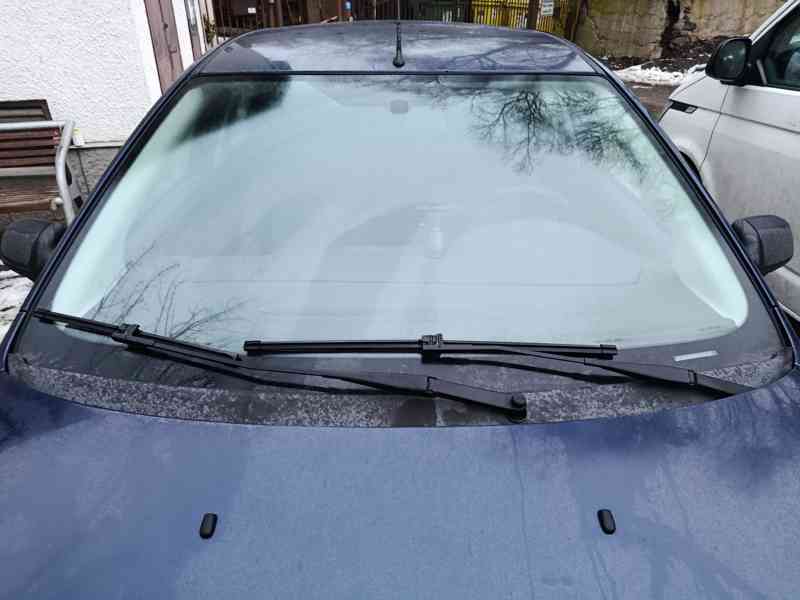 Prodám na náhradní díly nebo k opravě Focus 1,6 TDCI 2006 - foto 18