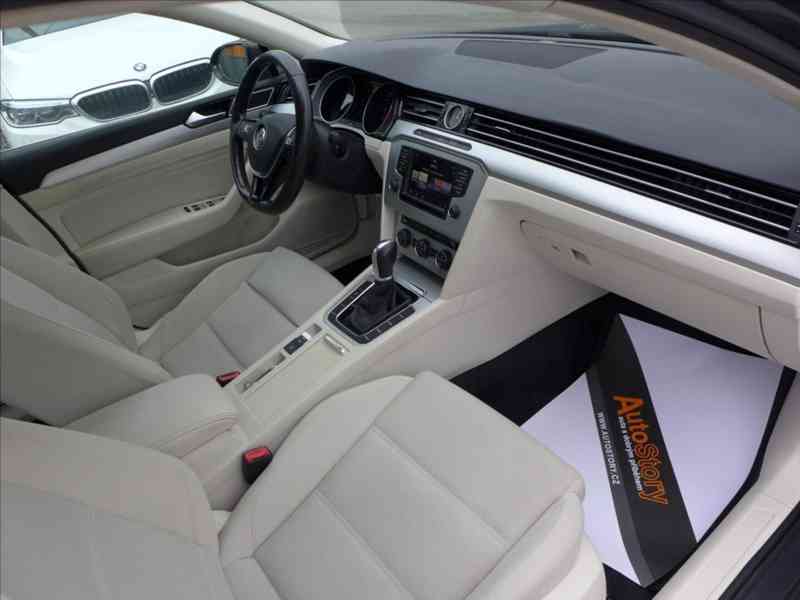 Volkswagen Passat 1,6 TDI COMFORTLINE, NAVI - foto 10