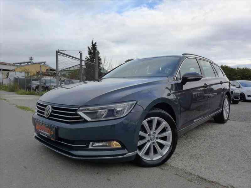 Volkswagen Passat 1,6 TDI COMFORTLINE, NAVI - foto 1