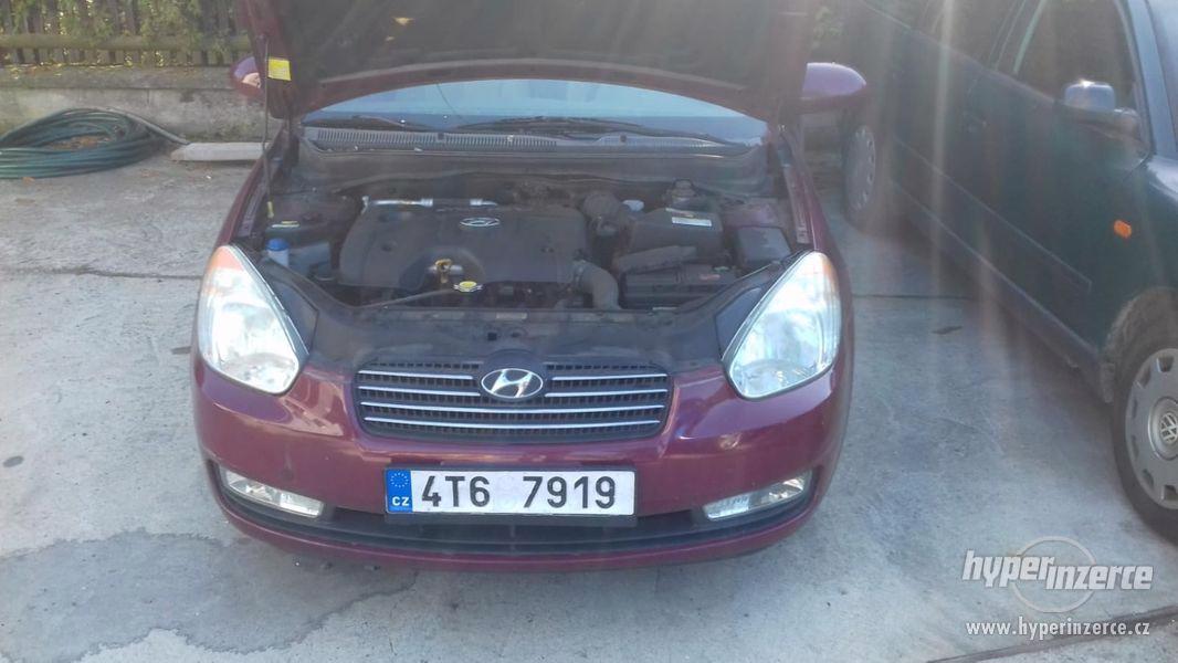 Hyundai accent 1.5 crdi 81kw - foto 1