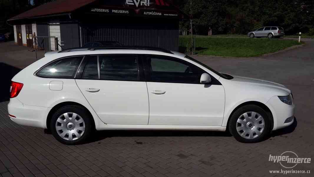 Škoda Superb Combi 2.0TDi, 2011, 172tkm - foto 8