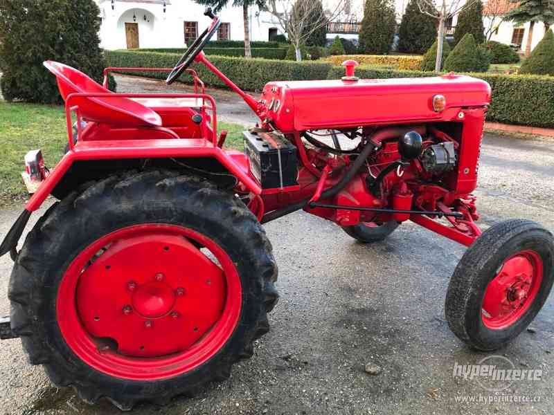 Traktor Farmall - foto 4