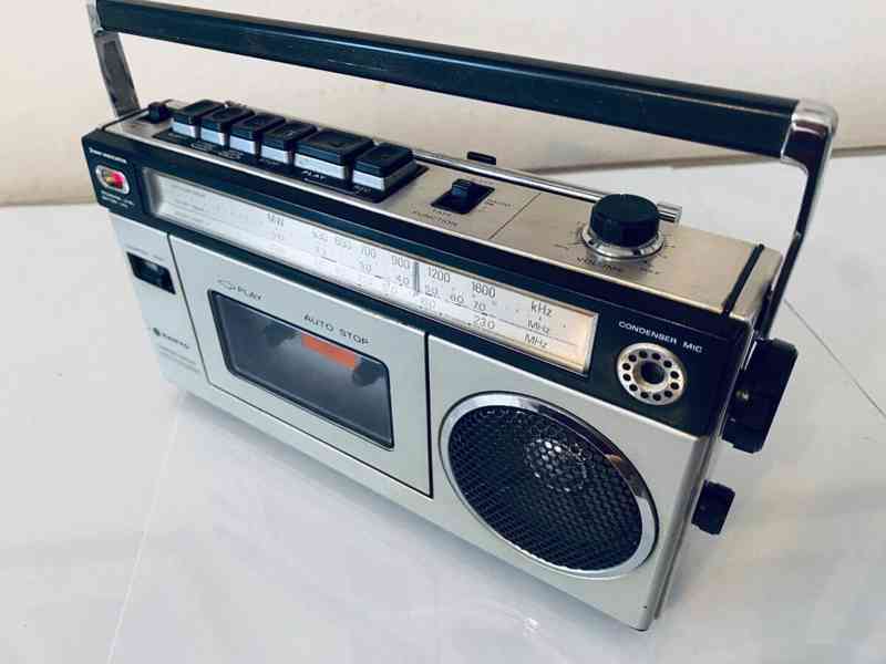 Radiomagnetofon Sanyo M 1700F, rok 1977 - foto 15