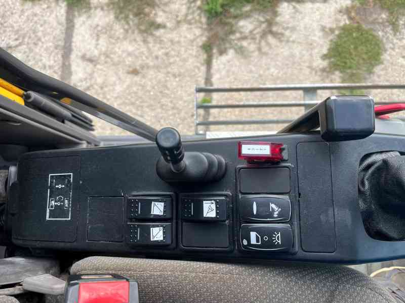 Kolové rypadlo Volvo EW160E (Možnost leasingu) - foto 8
