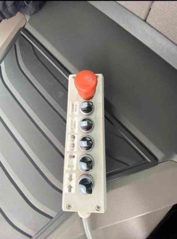 zánovní 20.5t hák TRAKTOR TP Scania kontejner - foto 6