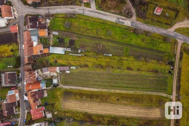 Prodej rodinného domu 1+1 v Perné - foto 22