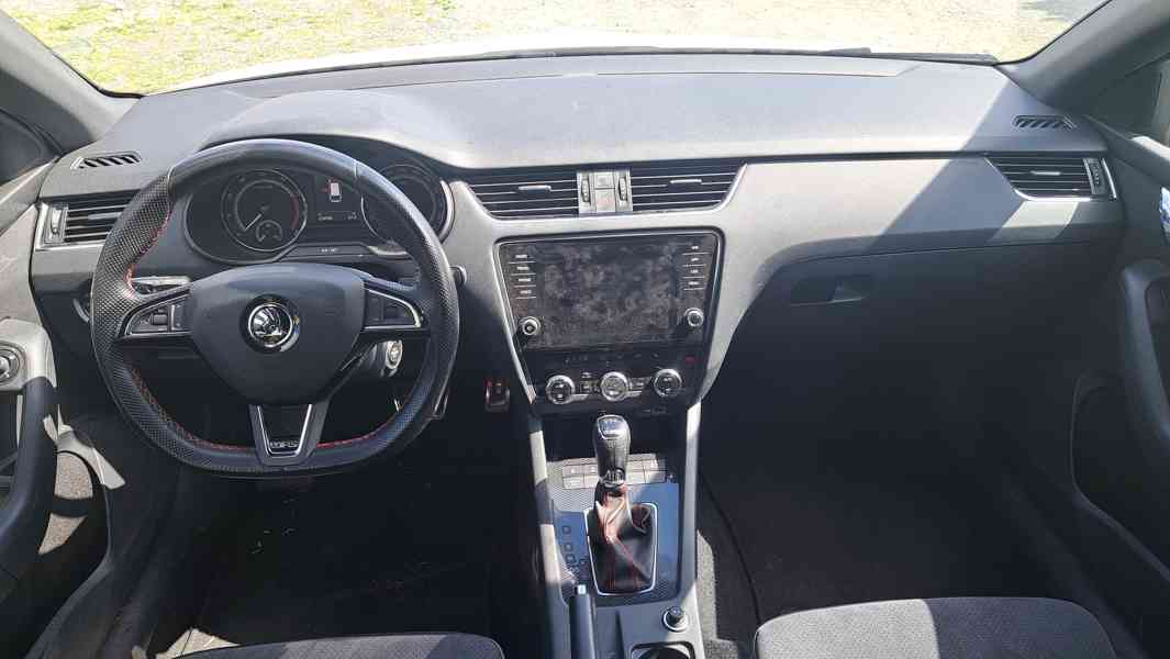 Škoda Octavia kombi 2.0 TSI - foto 7