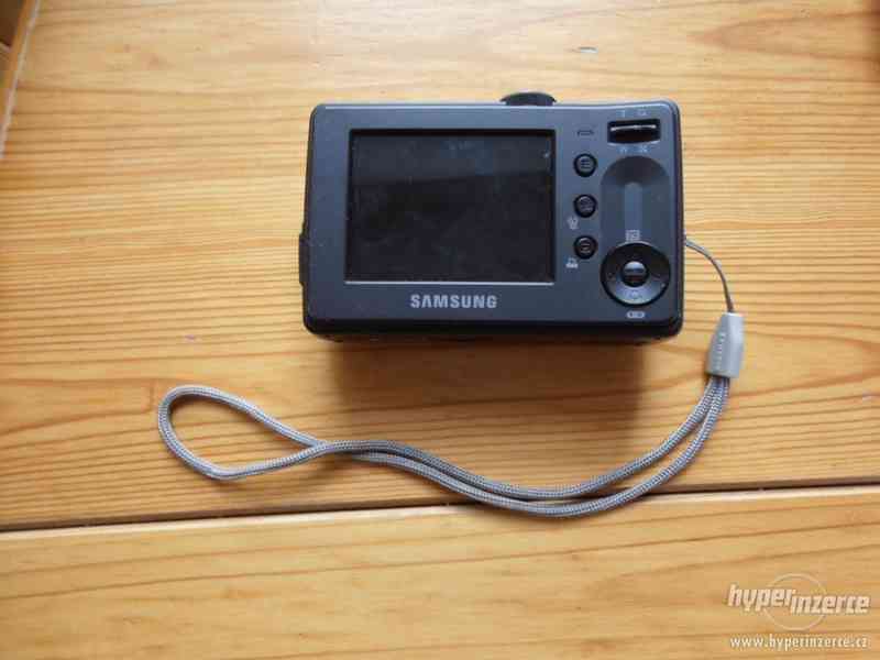 Samsung D60 - foto 2