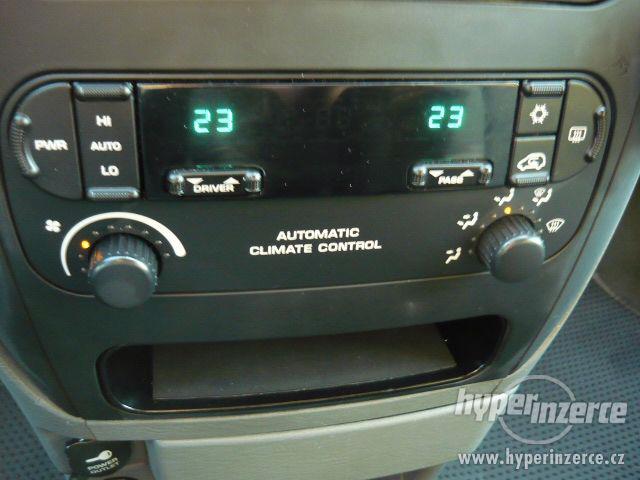 Chrysler Grand Voyager 3,3 Stown GO TOP 2008 GARANCE - foto 17