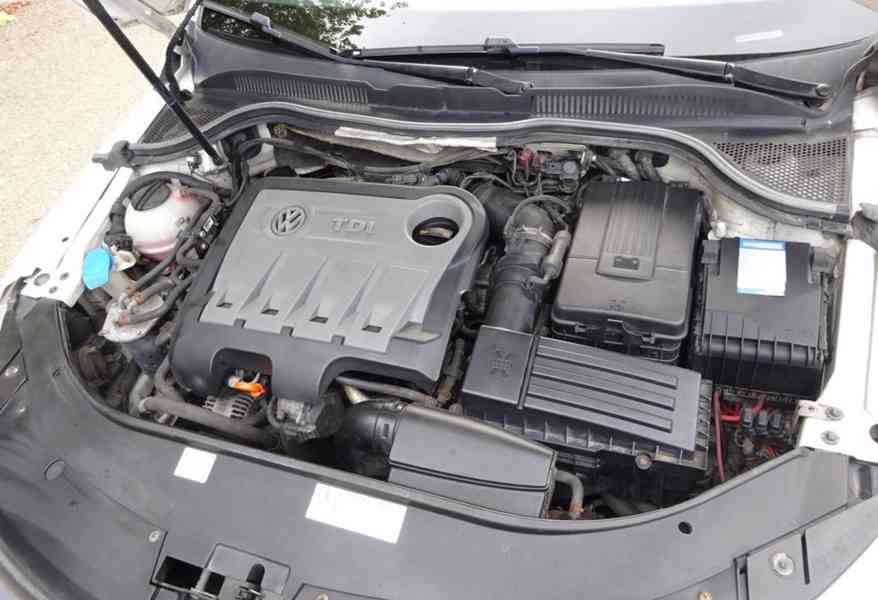 VW Passat CC 2.0 TDI 4x4 r.v.2011 (125 kw) Koup.ČR - foto 18