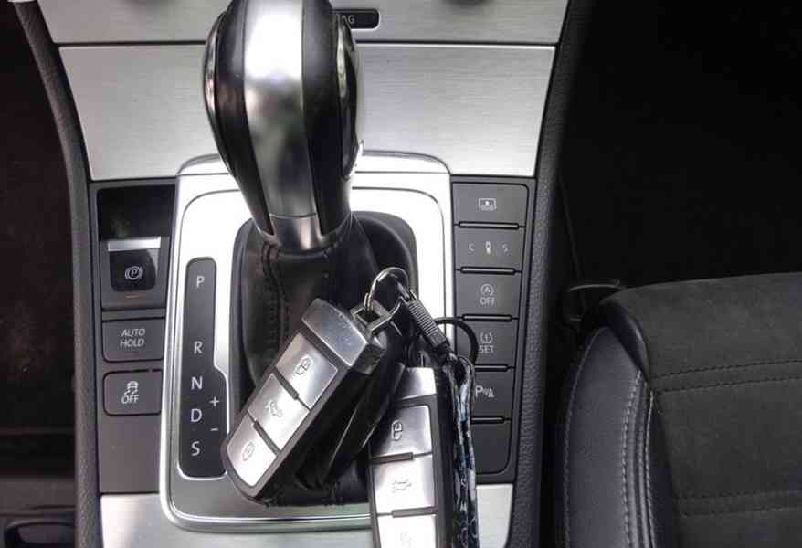 VW Passat CC 2.0 TDI 4x4 r.v.2011 (125 kw) Koup.ČR - foto 11