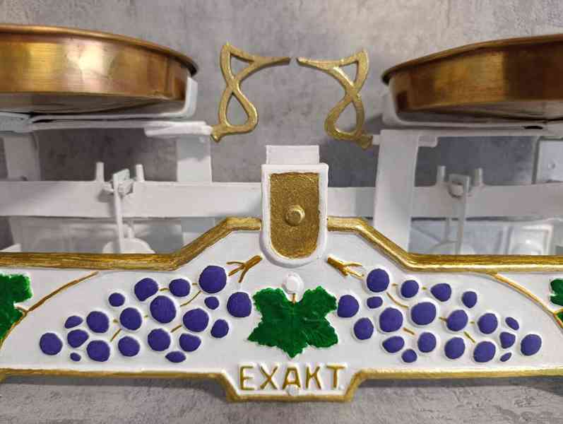 Staré dvoumiskové váhy EXAKT vinná réva po renovaci - foto 3