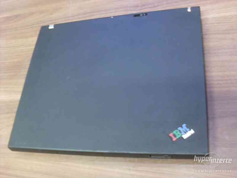 IBM ThinkPad T41 a T40 - foto 2