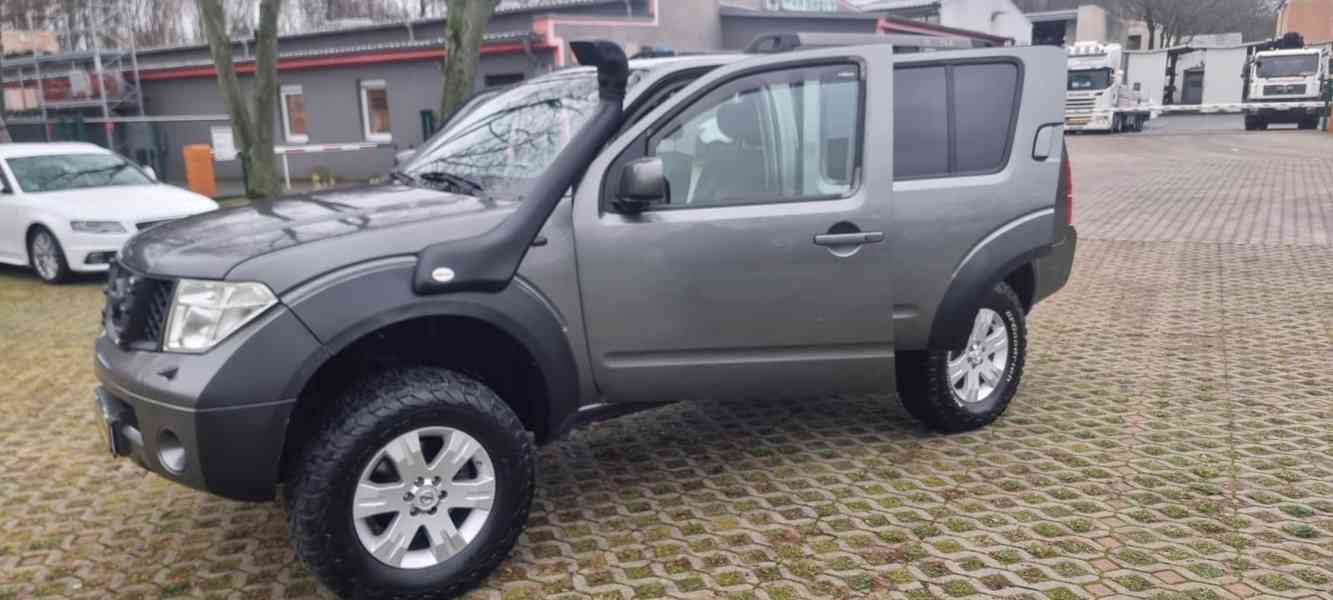 Nissan Pathfinder 2.5 dCi Aut. 128kw - foto 10