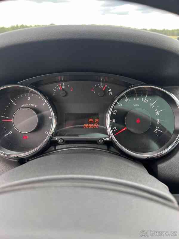 Peugeot 5008 2,0   HDi 110 kW - foto 13