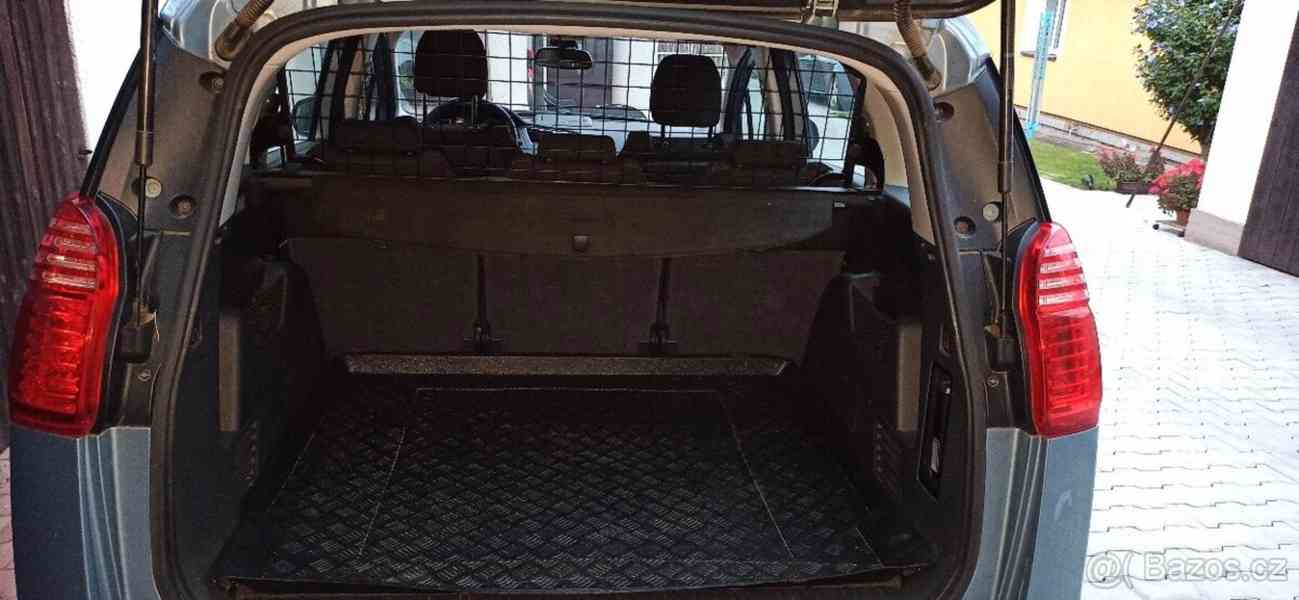 Peugeot 5008 2,0   HDi 110 kW - foto 5