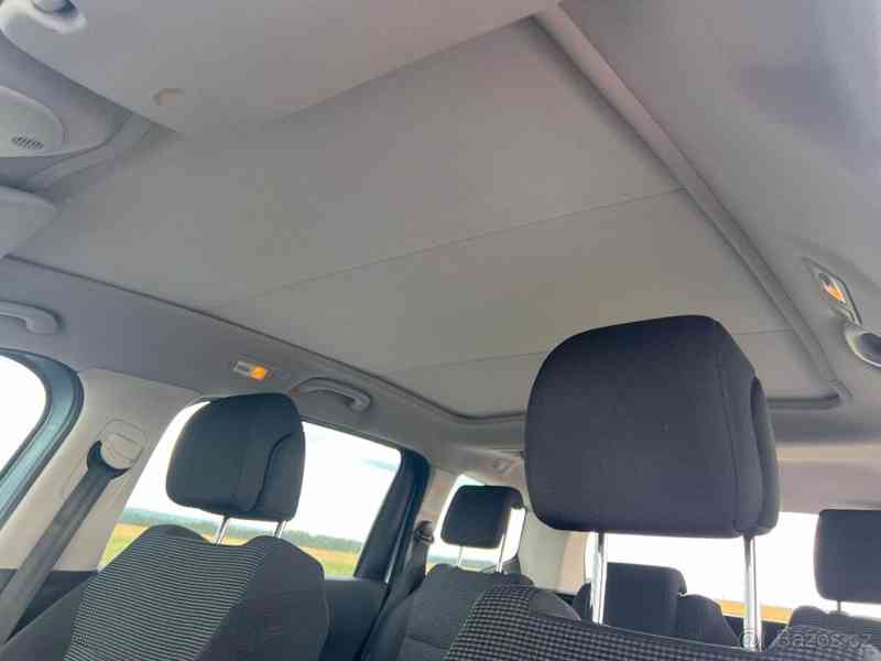 Peugeot 5008 2,0   HDi 110 kW - foto 16