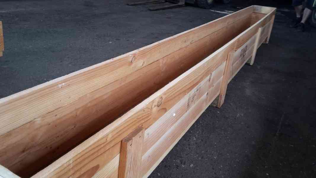 Dřevěný truhlík 4,2m .. vyvýšený záhon  - foto 4
