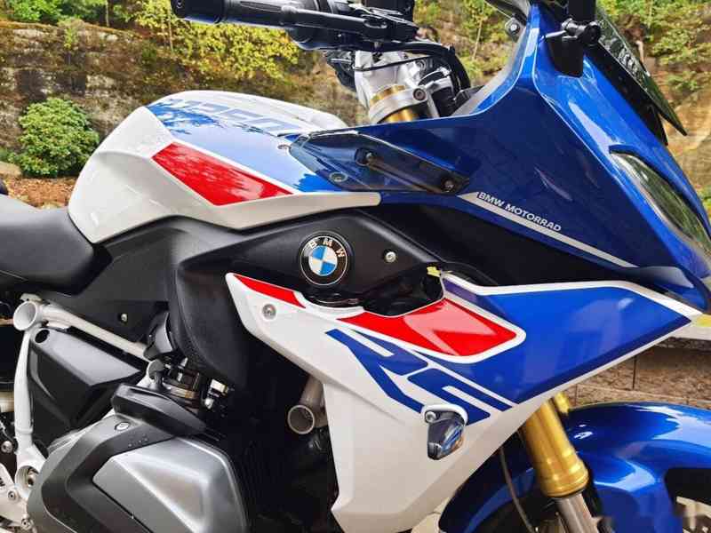 BMW R 1250 RS - TOP - 5 500 KM - ZÁNOVNÍ MOTO 349.900,- Kč - foto 15
