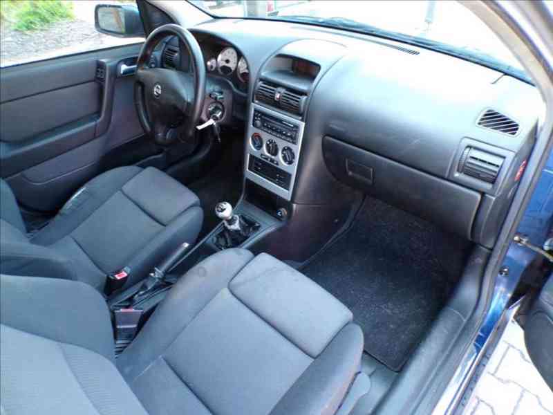 Opel Astra 1,8 i16V SPORT - foto 13