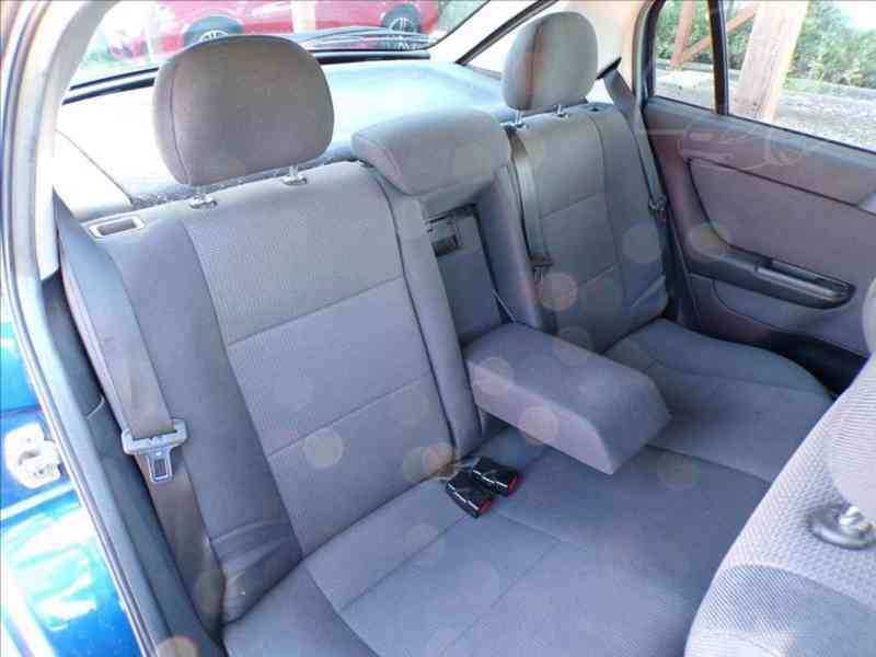 Opel Astra 1,8 i16V SPORT - foto 12