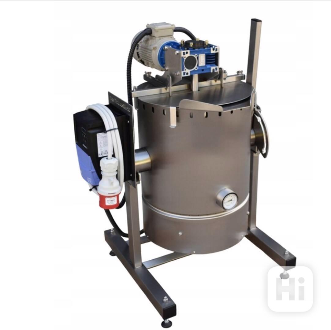 Elektrický varný kotel s míchadlem a vyklápěcím systémem - foto 1