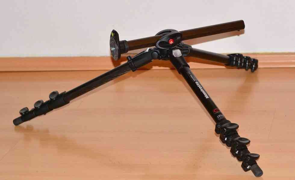 Manfrotto 190 CXPRO4 *Carbon* Stativ*nosnost: 5kg - foto 5