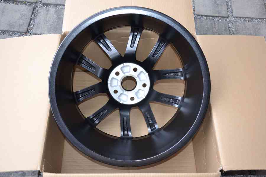 Škoda Octavia III (i RS) –NOVÉ 18 Alu disky 7Jx18 ET51, - foto 12