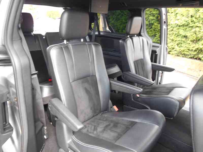 Chrysler Dodge Grand Caravan 3,6 30 TH Stype DVD 2015 - foto 10