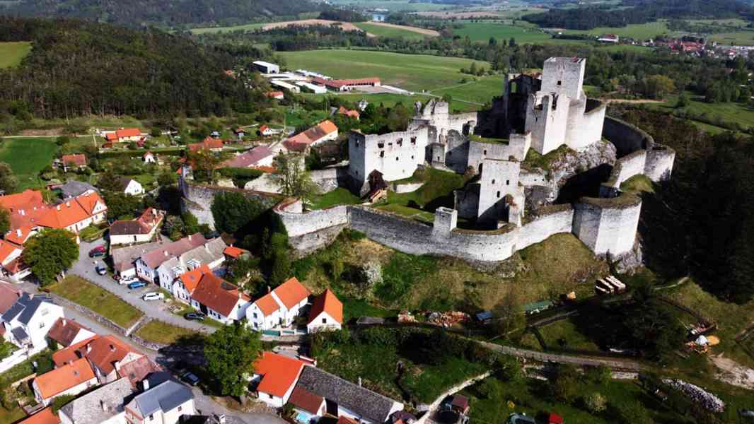 Prodej domu v podhradí na Rabí u Sušice - foto 30