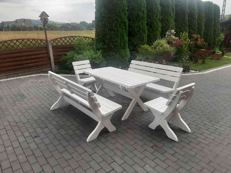 Zahradní nábytek 