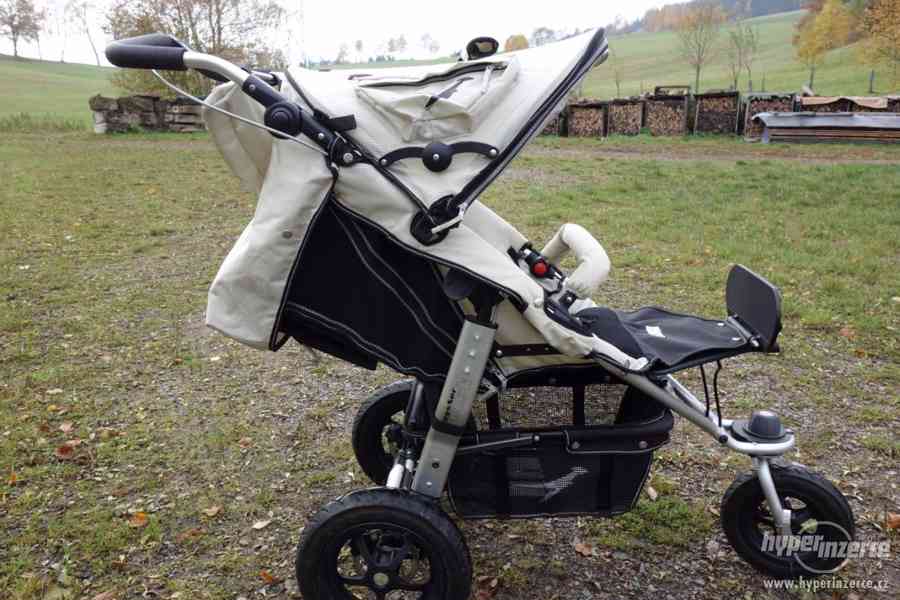 Joggster Twist s korbou a cybex adaptery - foto 1