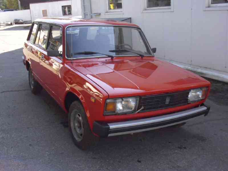 LADA 2104 KOMBI - foto 3