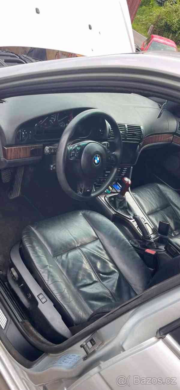 BMW Řada 5 e39 530d manual - foto 8