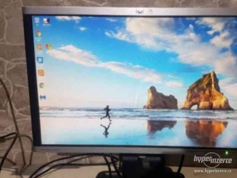 Prodám širokouhlý monitor HP 22" - foto 1