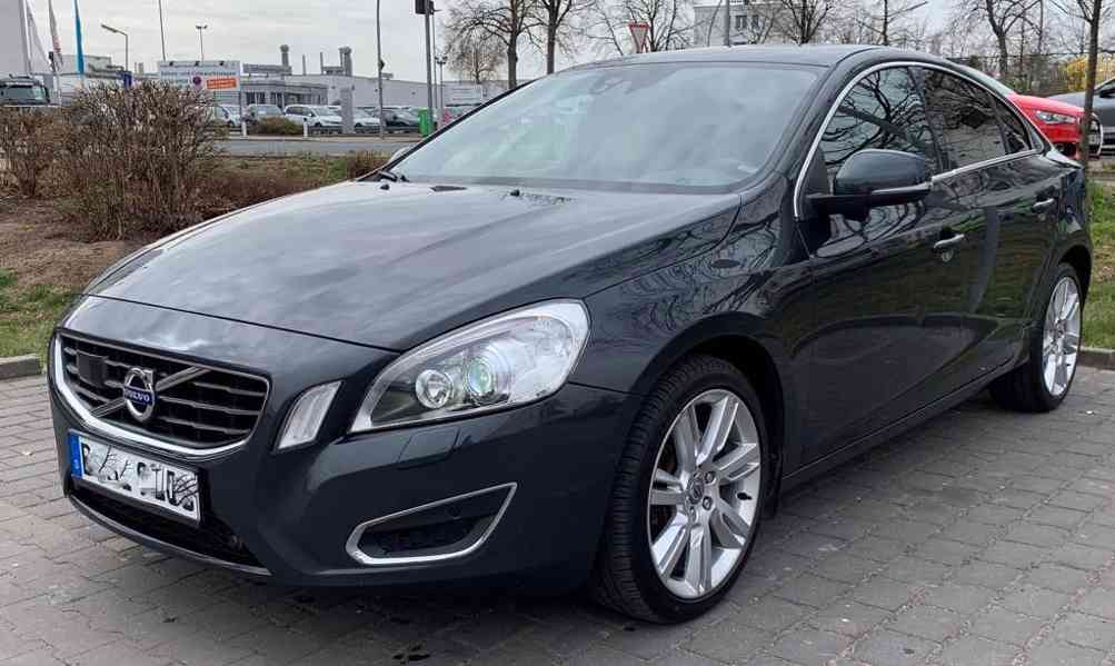 Volvo S60 D5 2,4d Aut. 169kw - foto 1