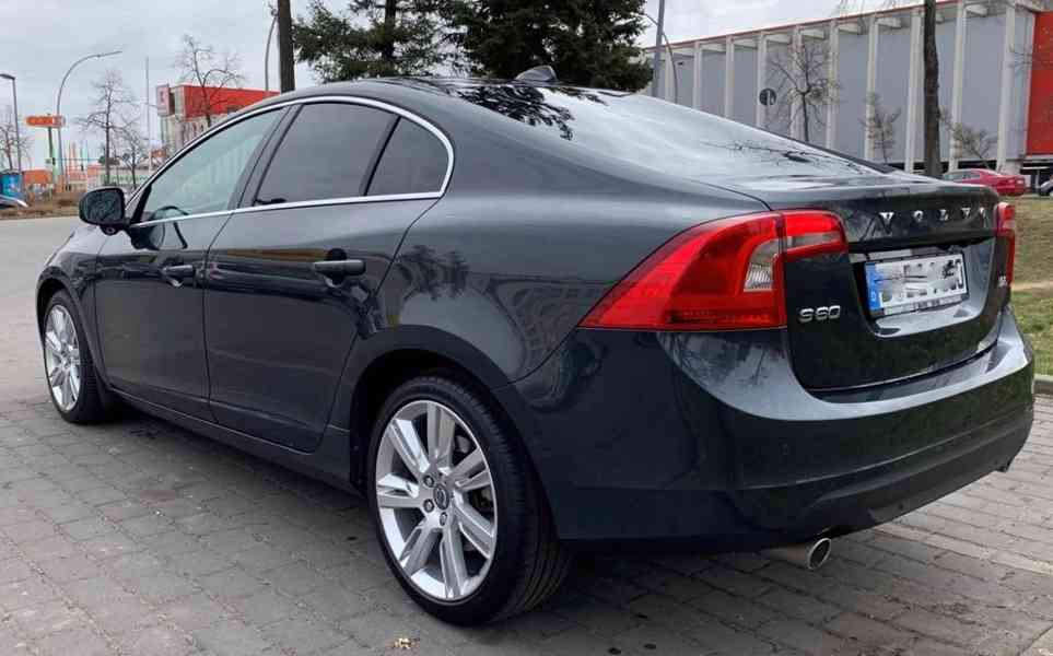 Volvo S60 D5 2,4d Aut. 169kw - foto 19