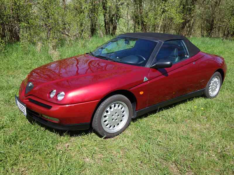 Alfa Romeo Spider 2,0 TS - foto 1