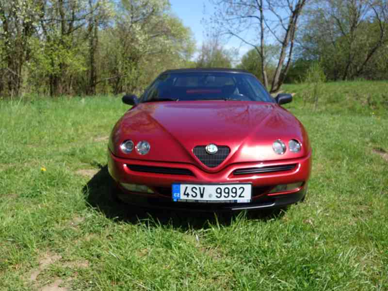 Alfa Romeo Spider 2,0 TS - foto 2