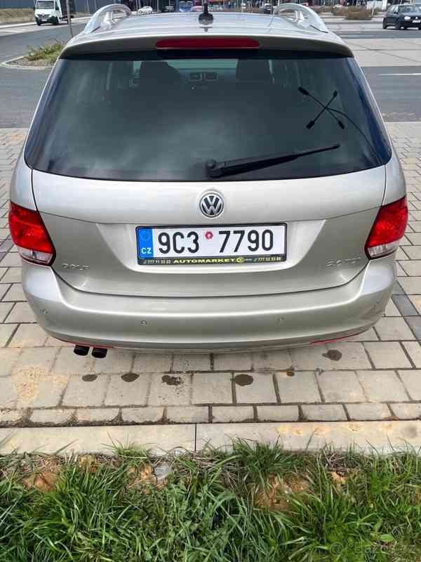 Volkswagen Golf 2,0 TDI 103kW - foto 8