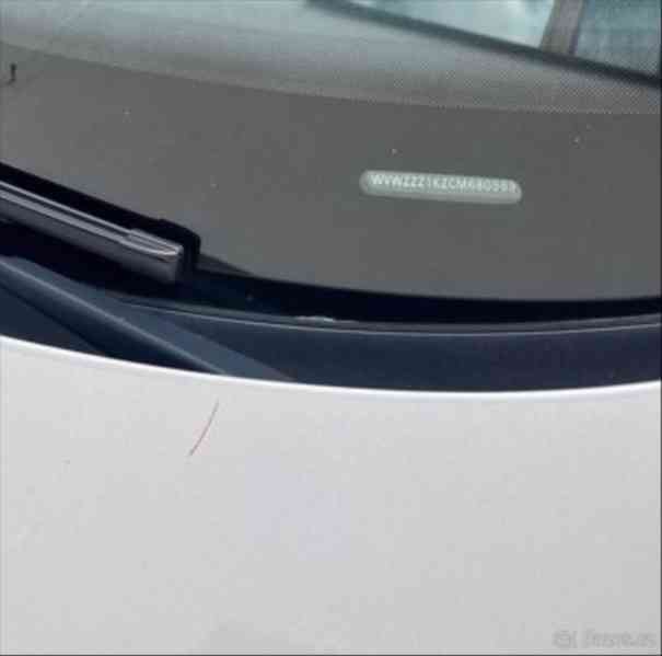 Volkswagen Golf 2,0 TDI 103kW - foto 2
