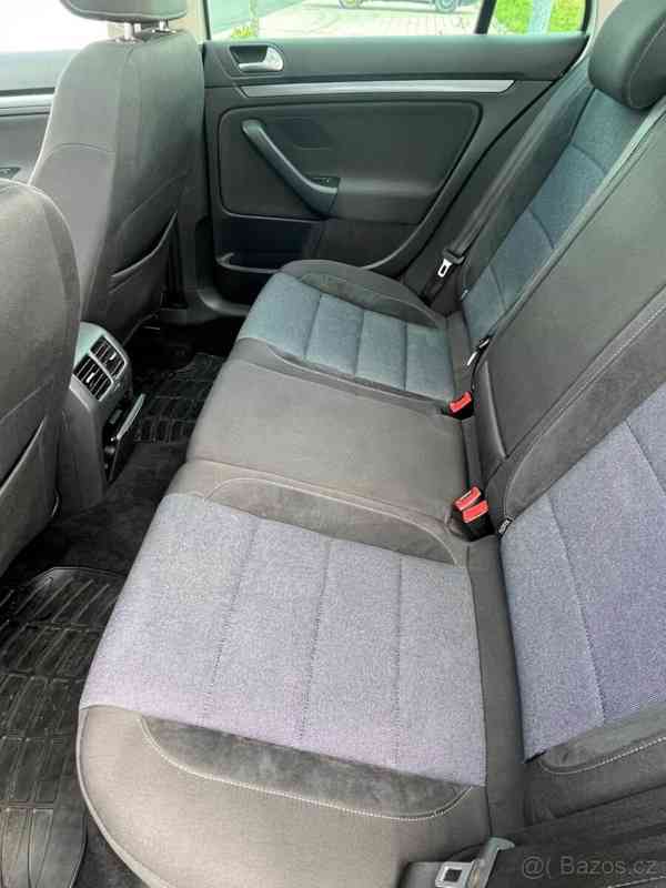 Volkswagen Golf 2,0 TDI 103kW - foto 17