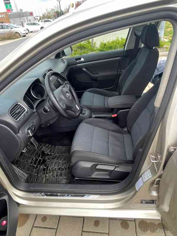 Volkswagen Golf 2,0 TDI 103kW - foto 14