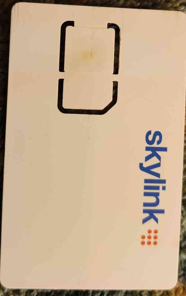 Skylink karta + 2 konvertory a 80cm parabola - foto 5